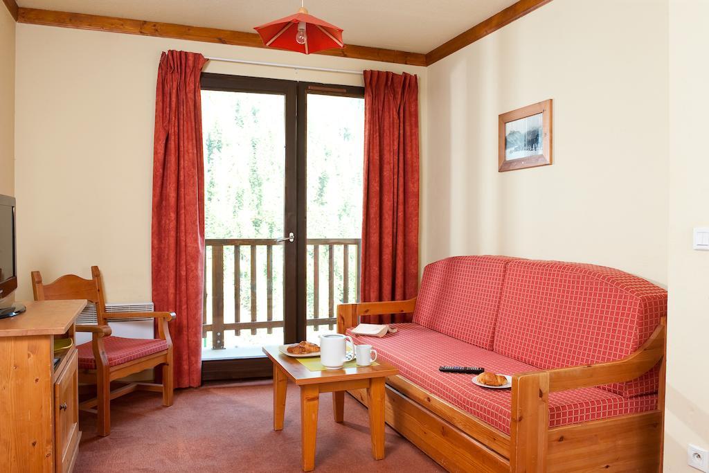Madame Vacances Residence Les Chalets Du Thabor Valfrejus Exterior photo