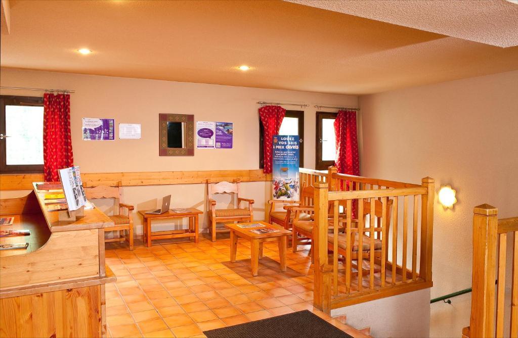 Madame Vacances Residence Les Chalets Du Thabor Valfrejus Exterior photo